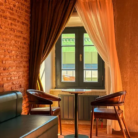 Karakoy De La Chapella