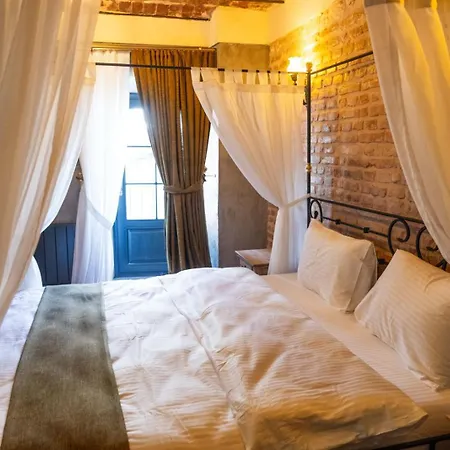 Hotel Karakoy De La Chapella 3*