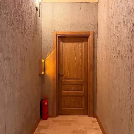 Karakoy De La Chapella